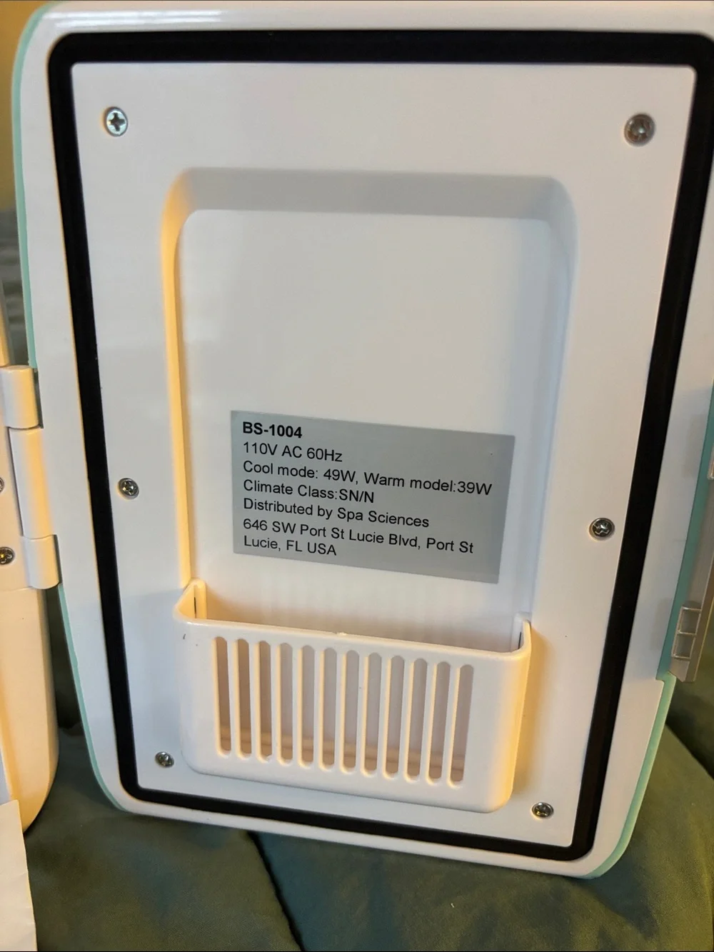Spa Sciences Mini Fridge in Mint Green